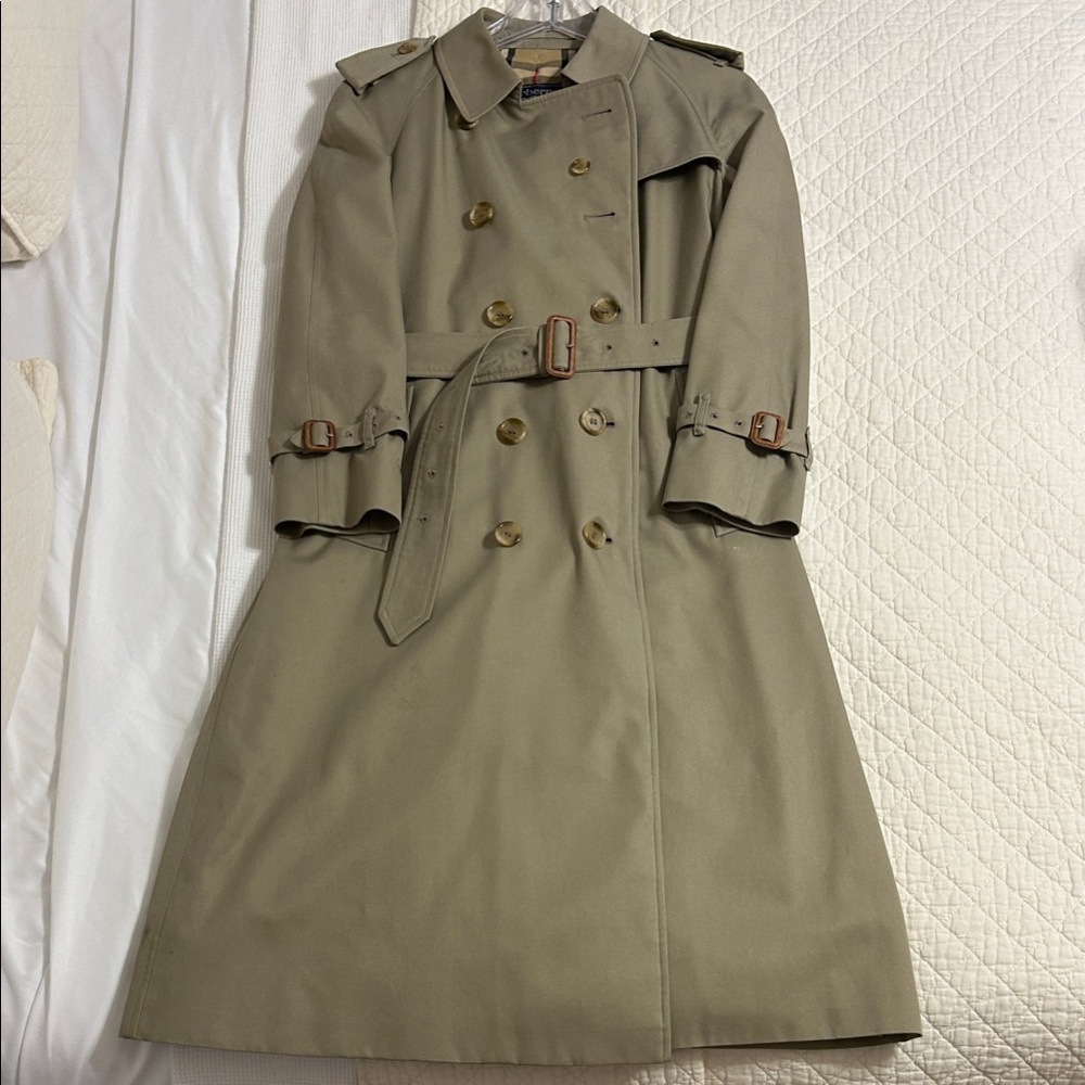 Vintage Burberry Classic Trench Coat